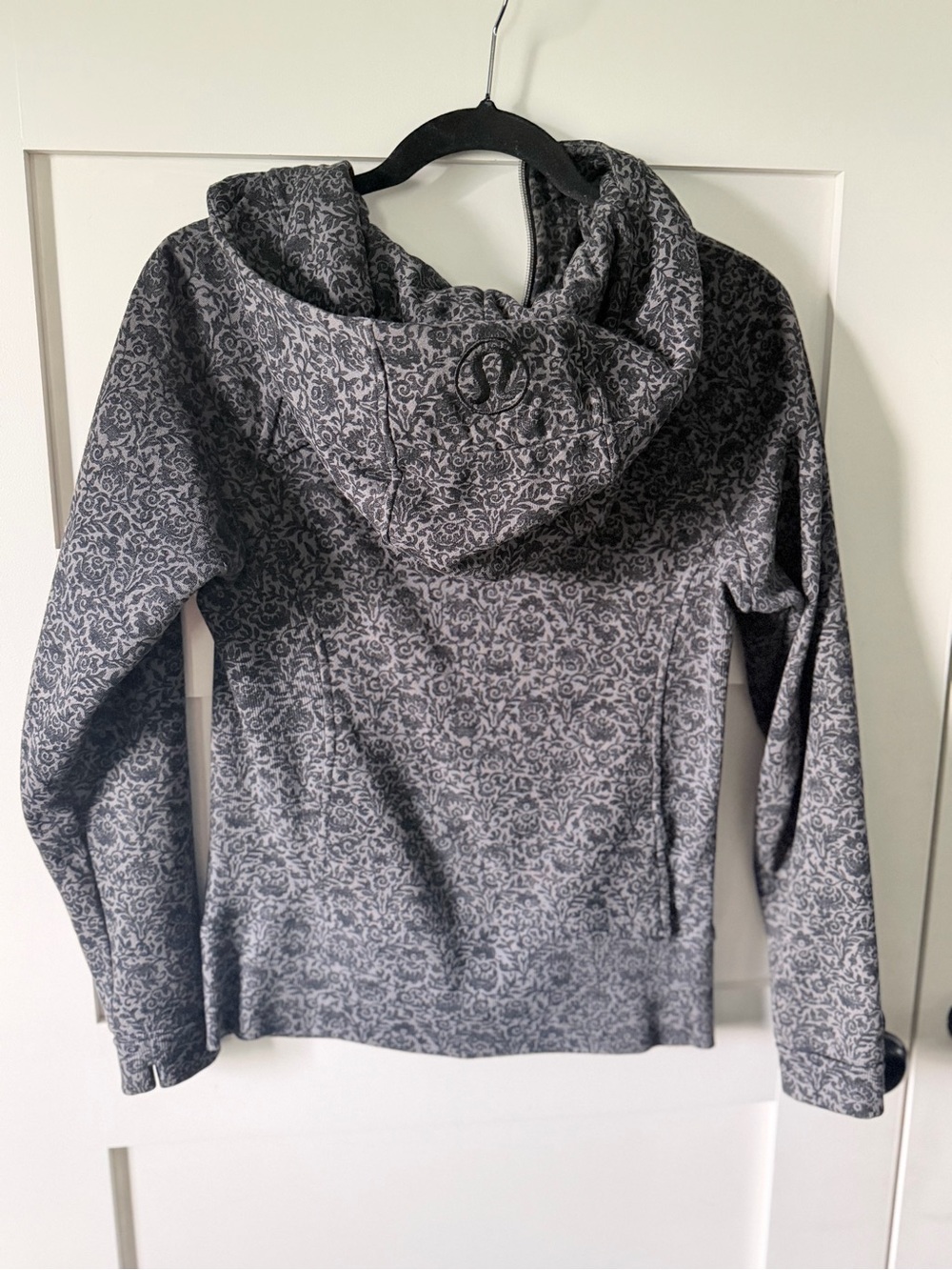 lululemon athletica Gray Patterned Zip Hoodie Jacket - Picture 2 of 4